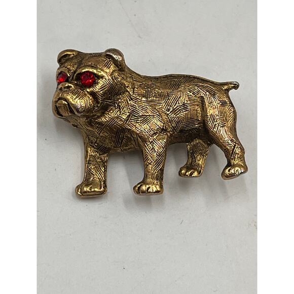 Pug French Bulldog Dog Pin
Puppy Bull Boxer Brooch Red Eyes Textured Gold Tone - Picture 4 of 7